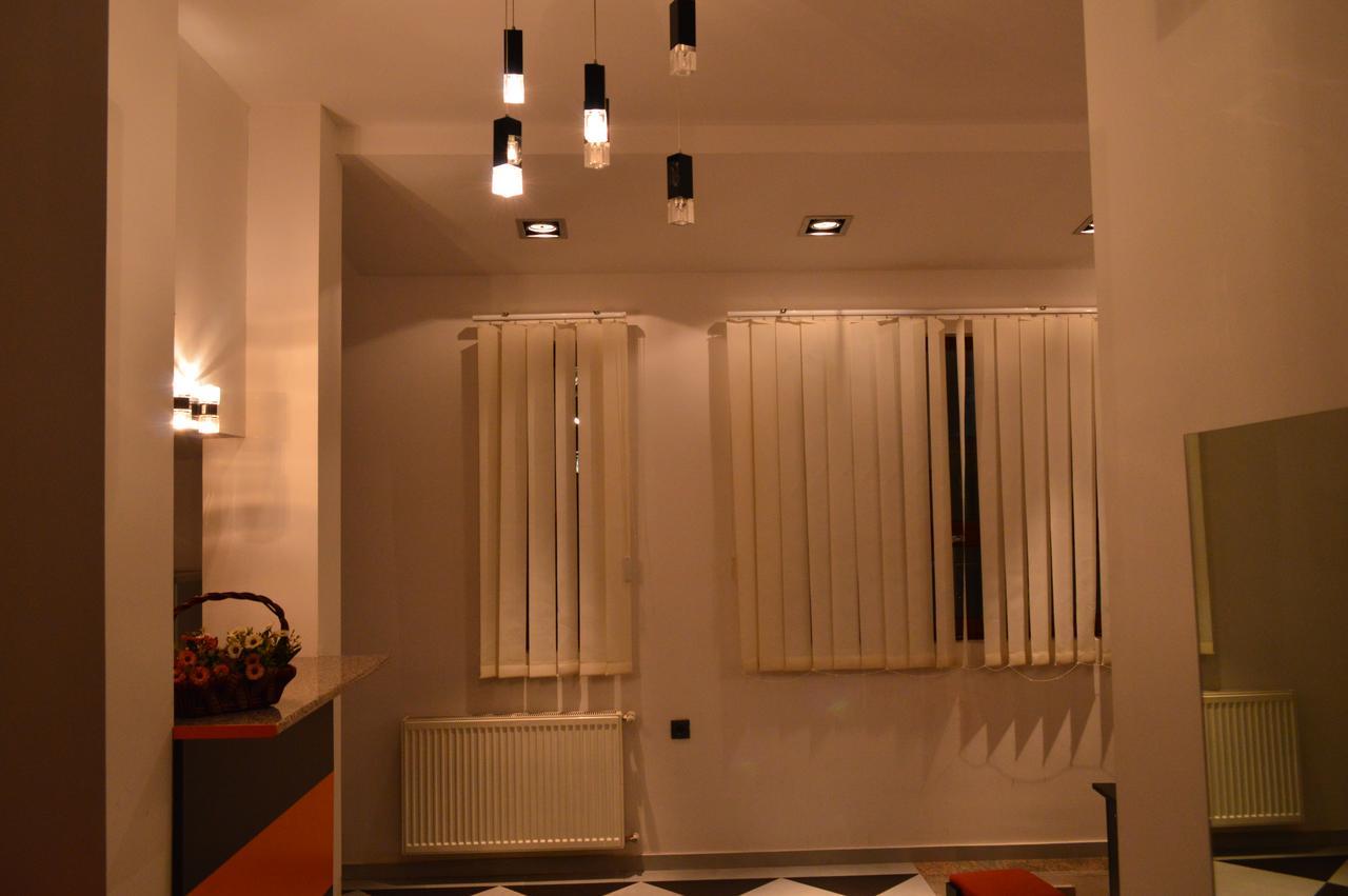 Deluxe Apartment Tbilissi Extérieur photo